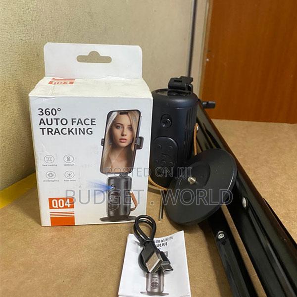 Wireless Shutter Face Tracking Smart Mount Gimbal (Black) - main view