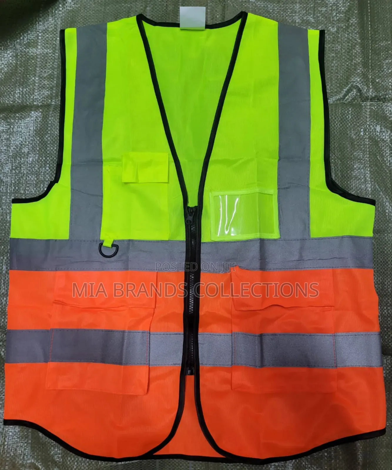Green-Orange Reflectors