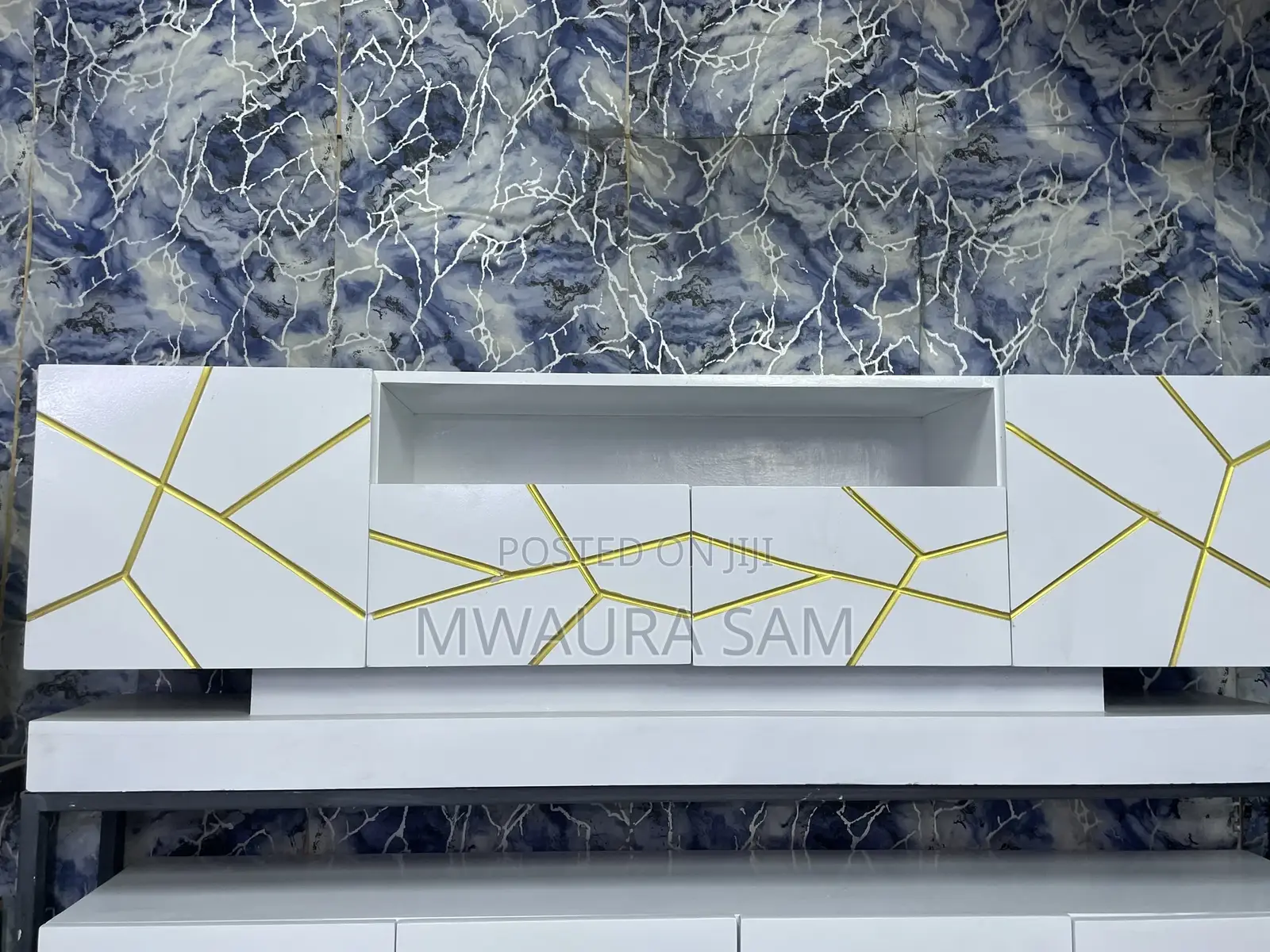 Luxury White Gold Tv Stand - Executive 6ft Design