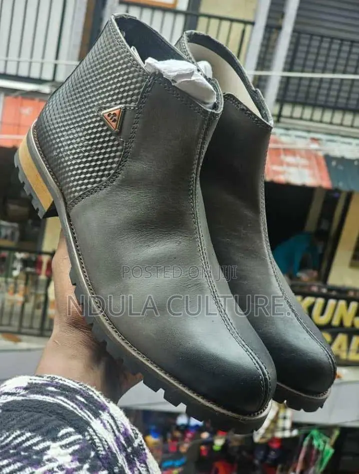 Clarks Official/Casual High Cut Boots