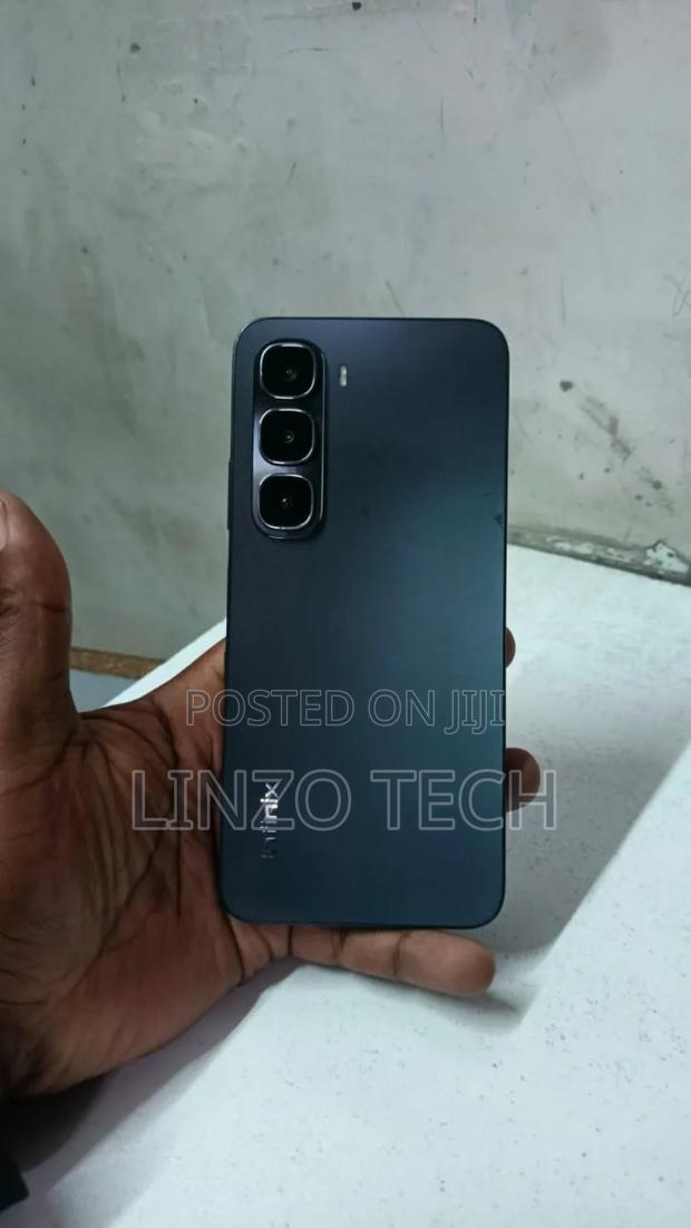 Infinix Hot 60i 128 GB Black - thumbnail 2