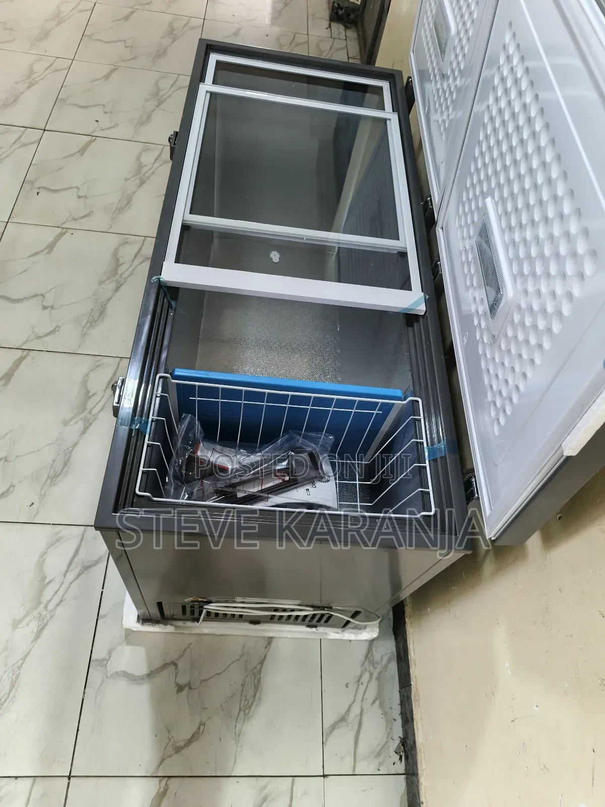 Chest Freezer, 450l Total Capacity, Sliding Glassess,