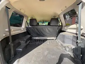 Mitsubishi Pajero 2010 Gold