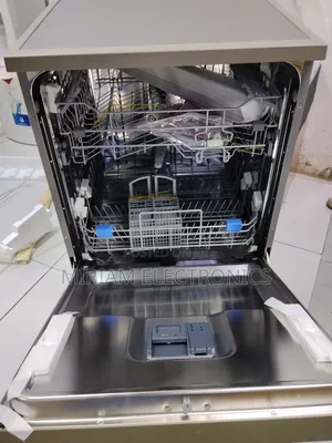 Hisense 13 Place Dish Washer