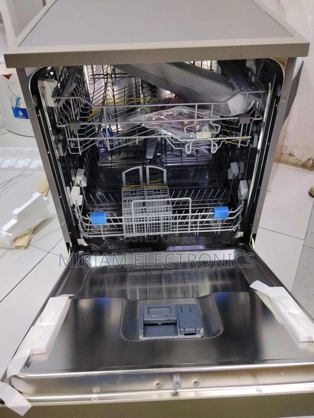 Hisense 13 Place Dish Washer - thumbnail 2