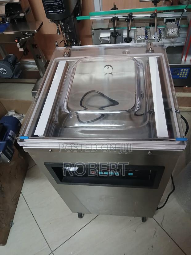Vacuum Sealing Machine - thumbnail 2