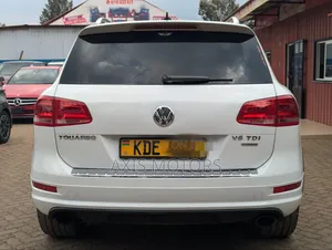 Volkswagen Touareg 2014 White