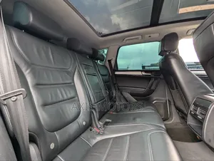 Volkswagen Touareg 2014 White