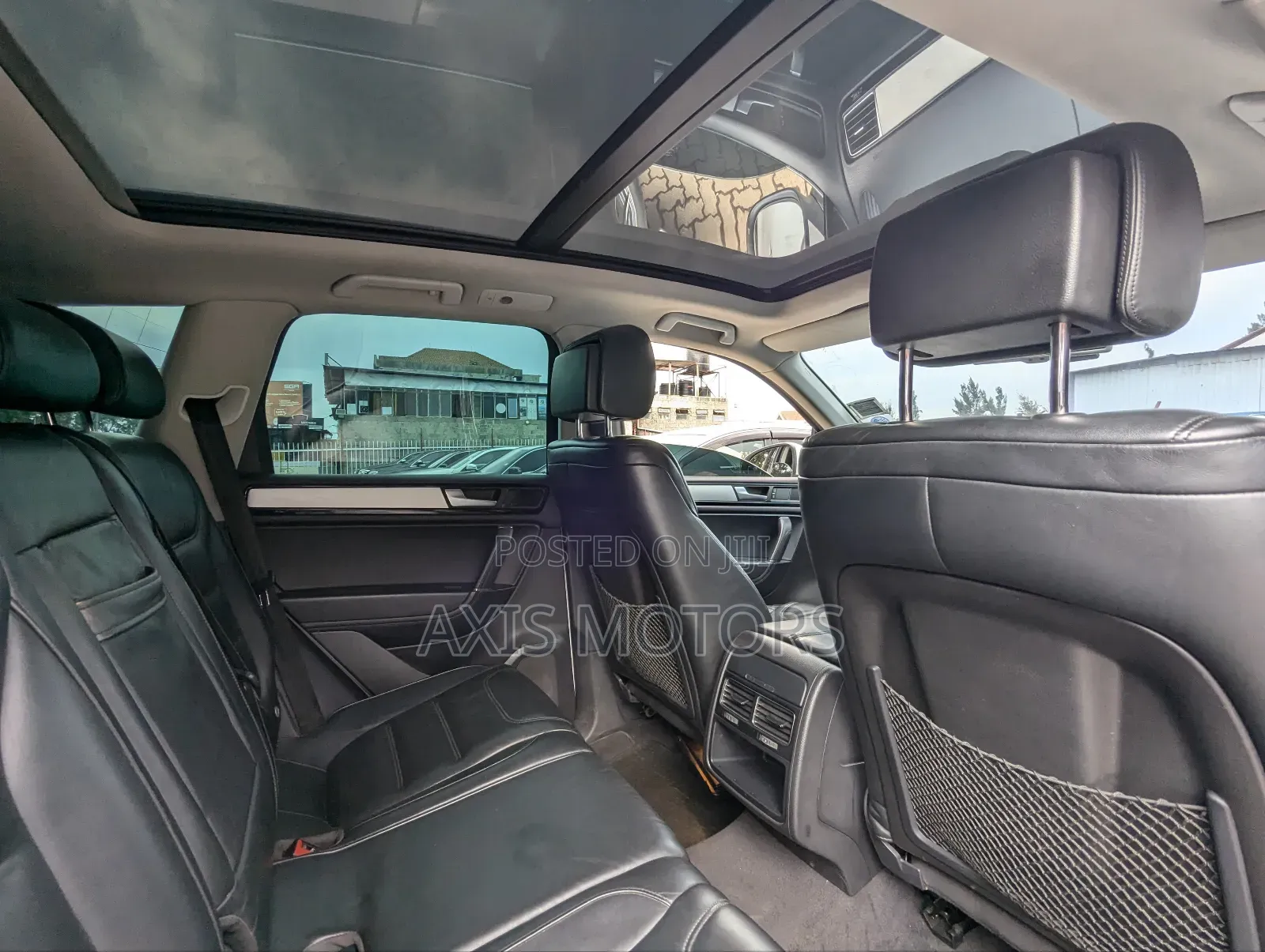 Volkswagen Touareg 2014 White
