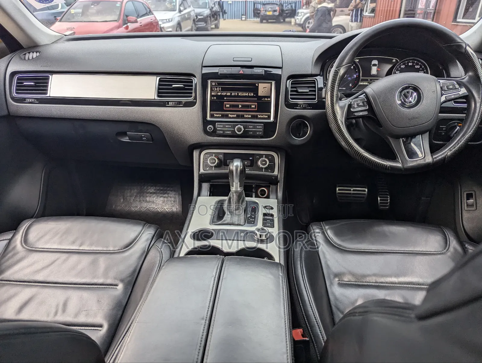 Volkswagen Touareg 2014 White