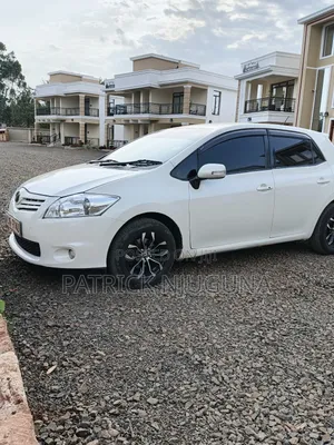 Toyota Auris 2010 White