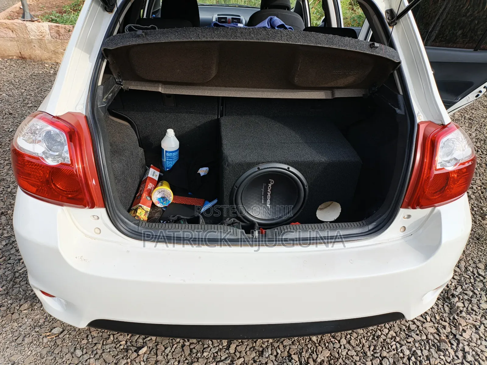 Toyota Auris 2010 White