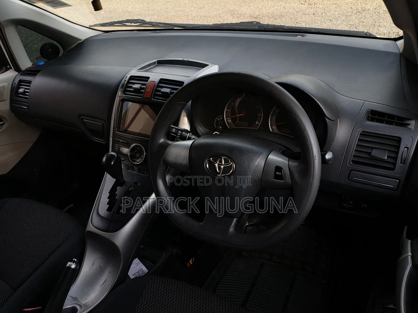 Toyota Auris 2010 White