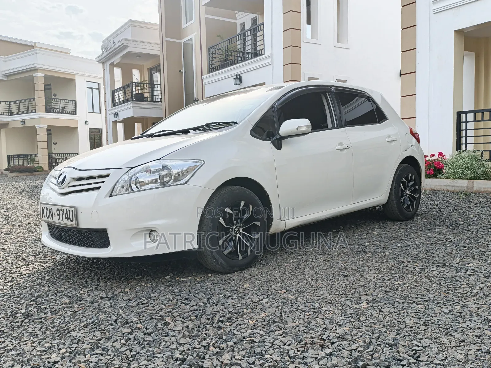 Toyota Auris 2010 White
