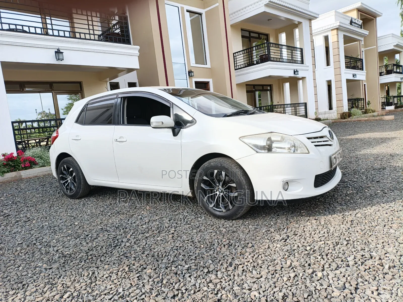 Toyota Auris 2010 White