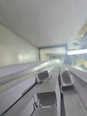 PVC Mini Trunking 1*1 2.8m