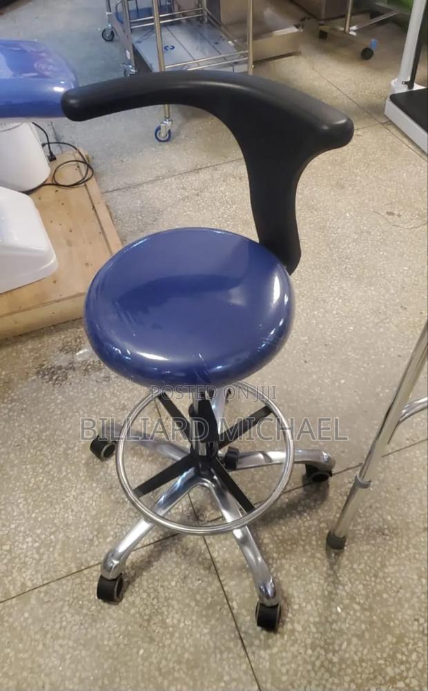 Doctors Stool - main view