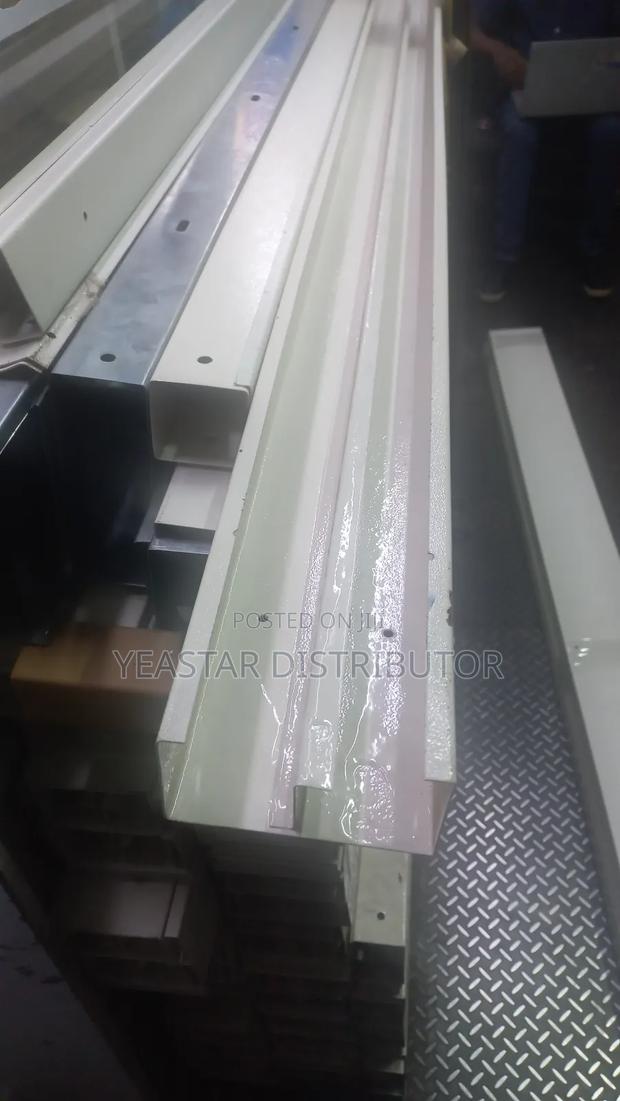 Powder Coated Metallic Trunking 100*50