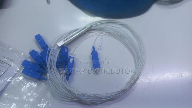 Fibre Splitter 1*8 With Connectors