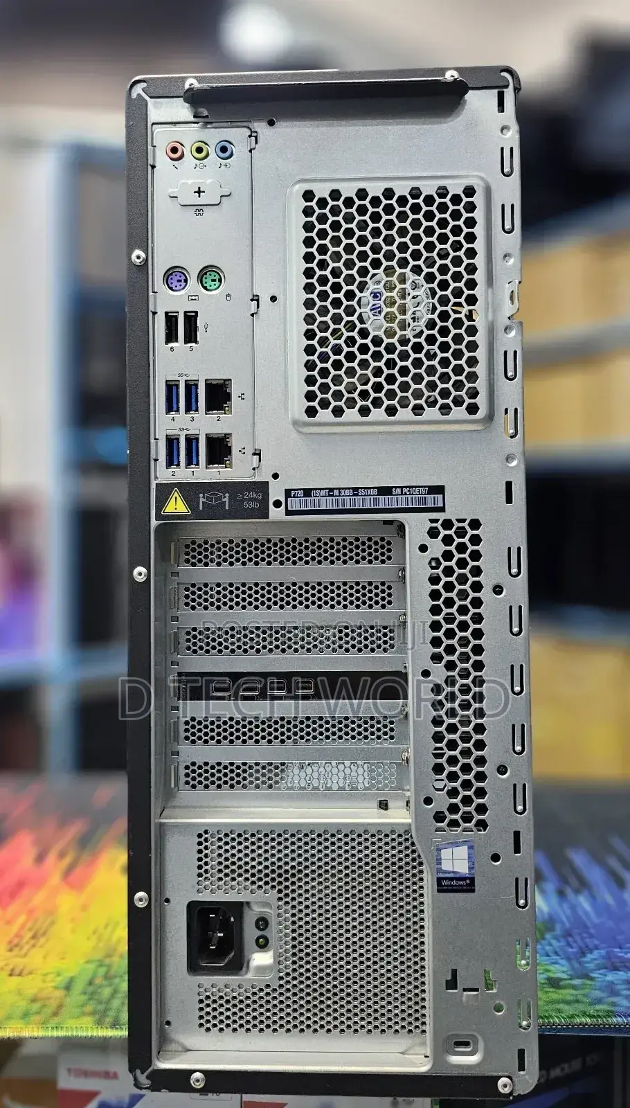 Desktop Computer Lenovo ThinkStation P720 32GB Intel Xeon SSD 1T