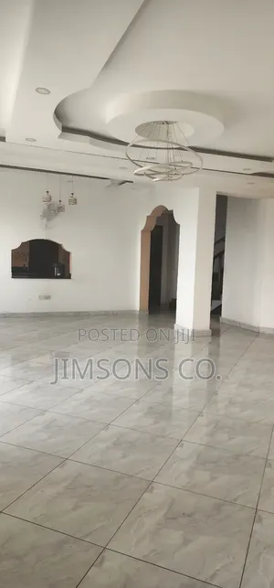4bdrm Duplex in Tudor for rent