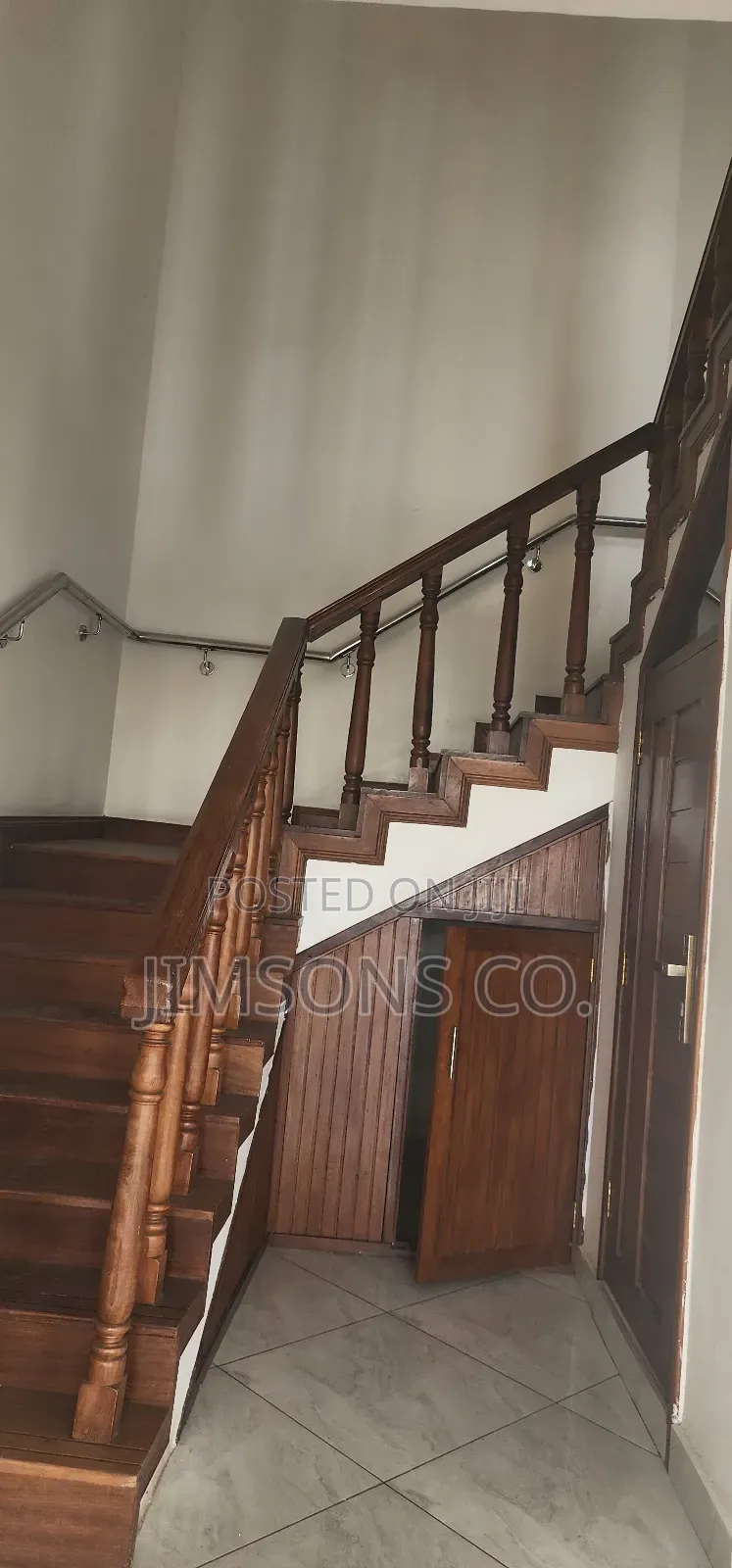 4bdrm Duplex in Tudor for rent
