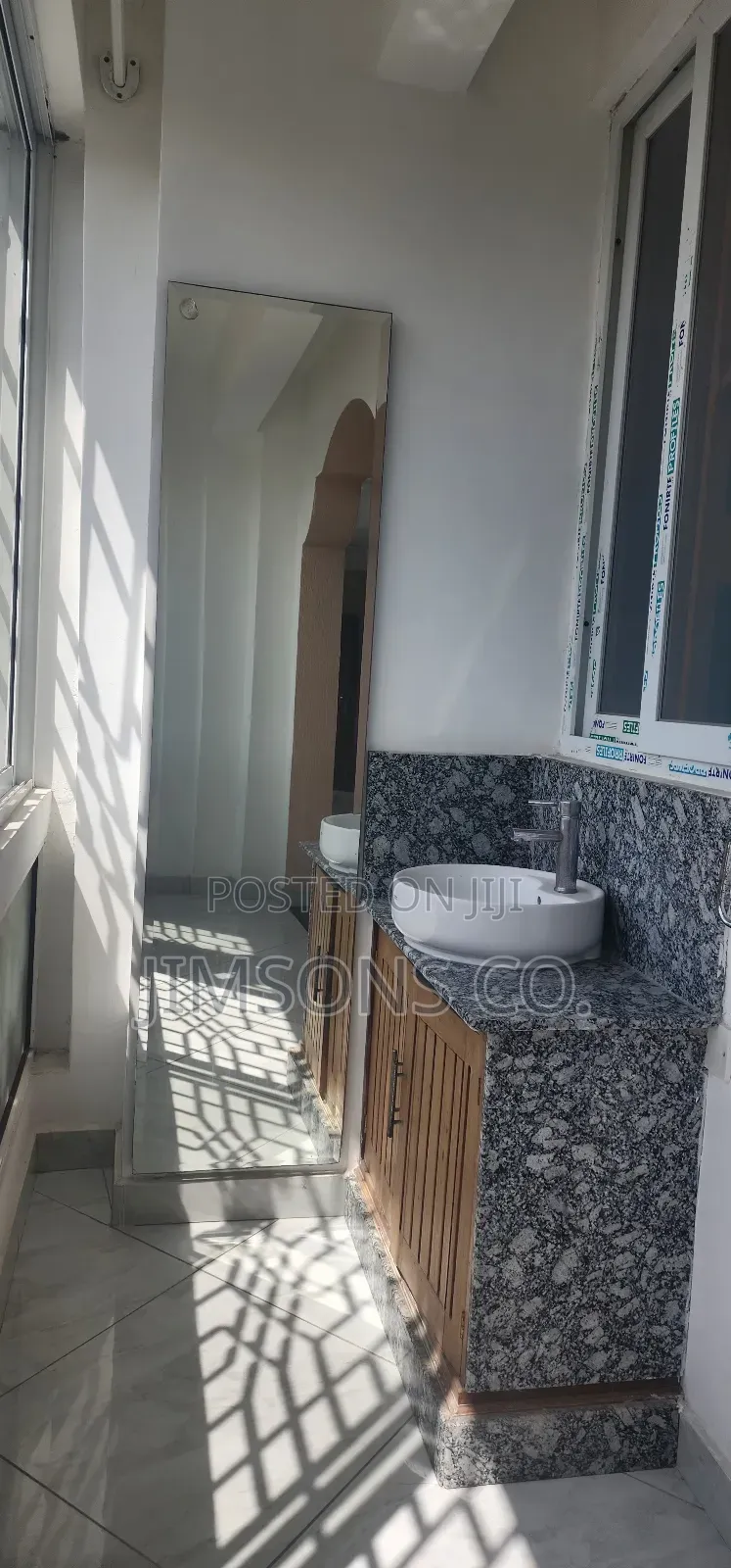 4bdrm Duplex in Tudor for rent