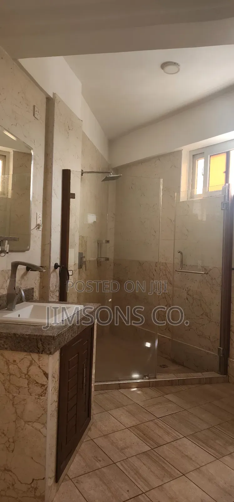 4bdrm Duplex in Tudor for rent
