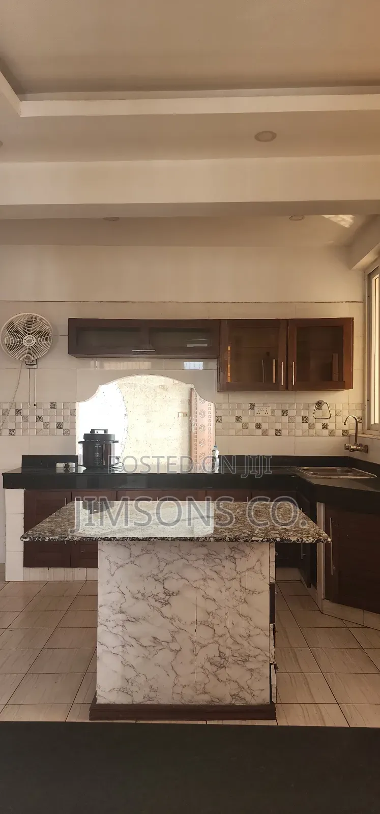 4bdrm Duplex in Tudor for rent