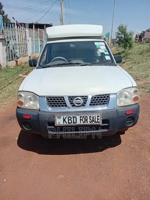 Nissan Hardbody 2008 White