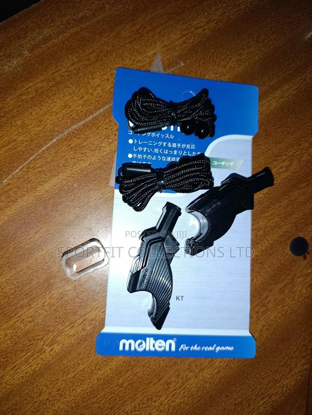 Molten Pro Whistle