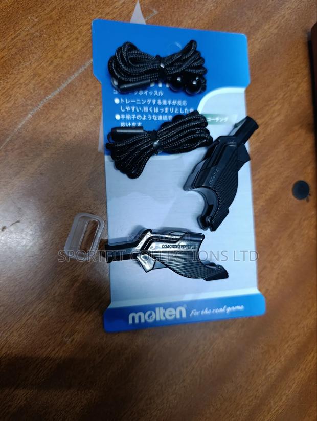 Molten Pro Whistle - thumbnail 3