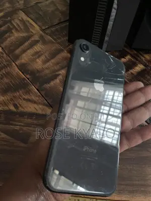 Apple XR 64 GB Black