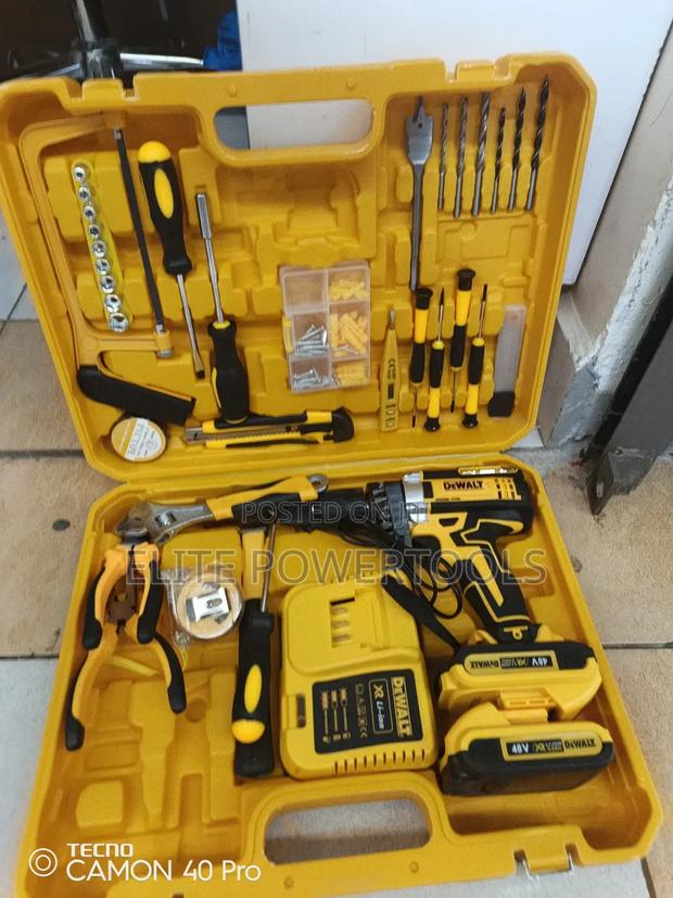 2 Batteries Cordreset Dewalt Drill/ Cordresset - thumbnail 4