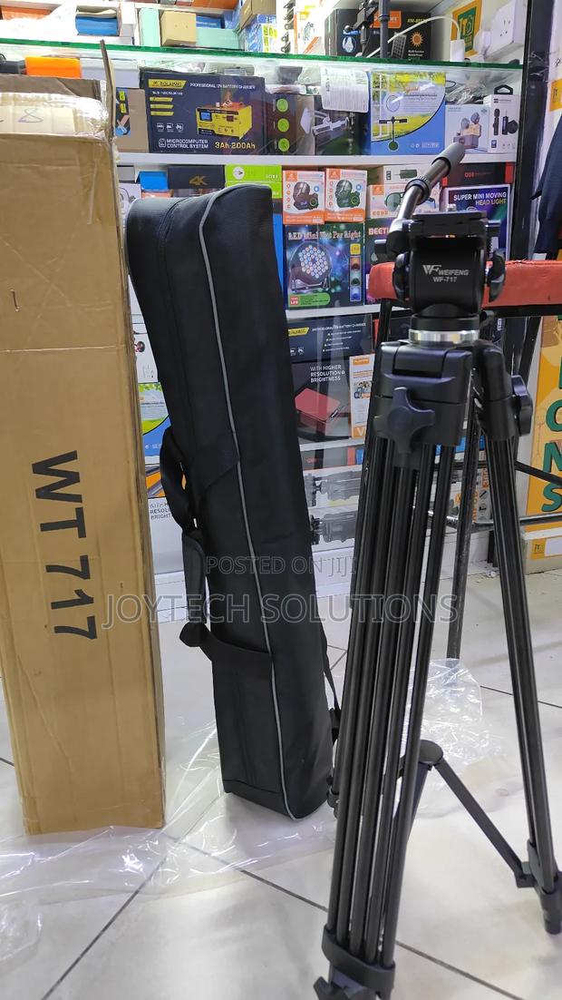 Weifeng Wf-717 1.8m Heavy Duty Video Tripod With Fluid Hydraulic Head.