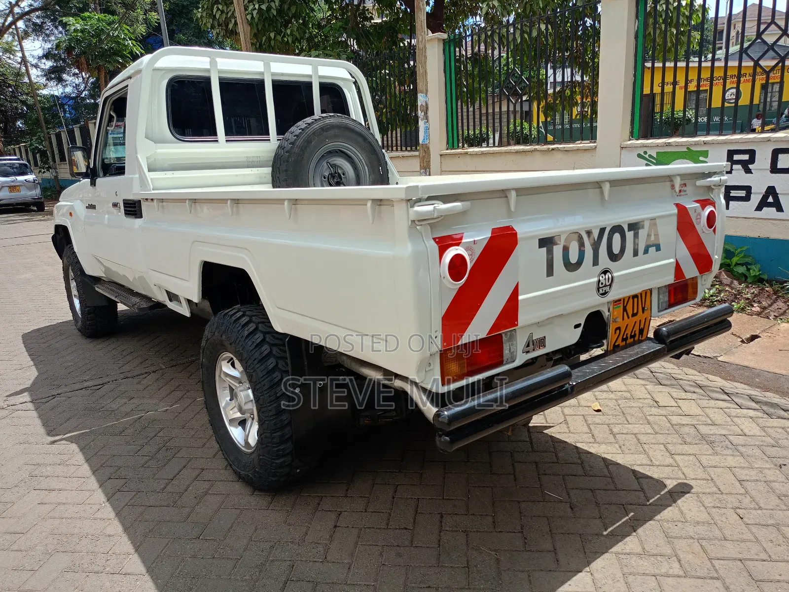 Toyota Land Cruiser 2008 White