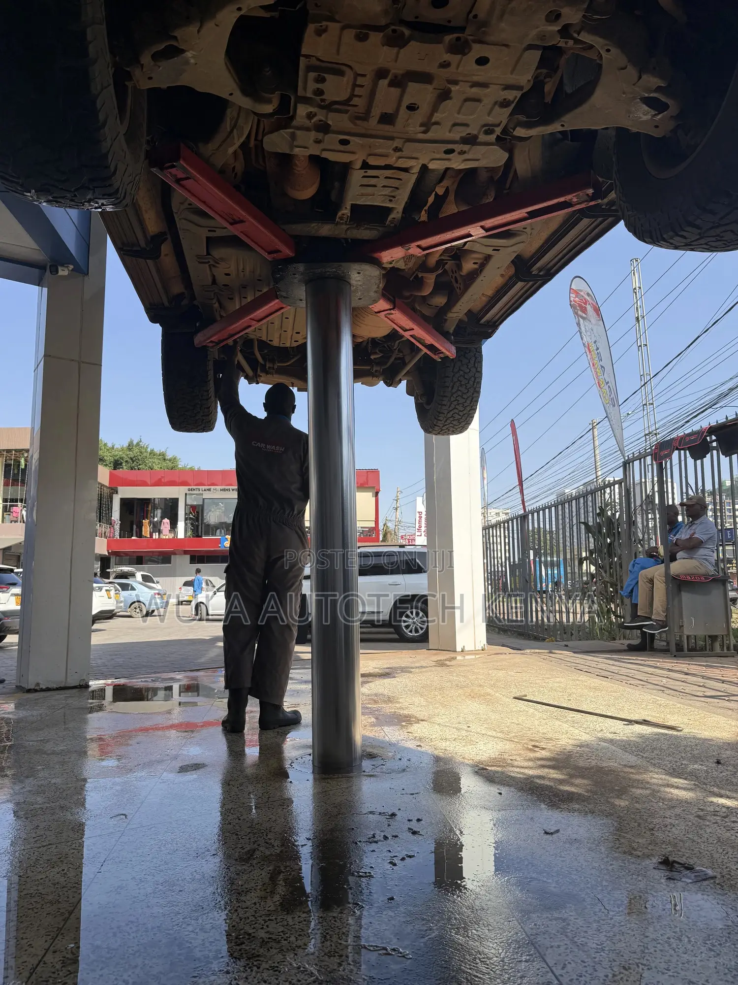 Wula Autotech Single Post Lift Car Wash Machine