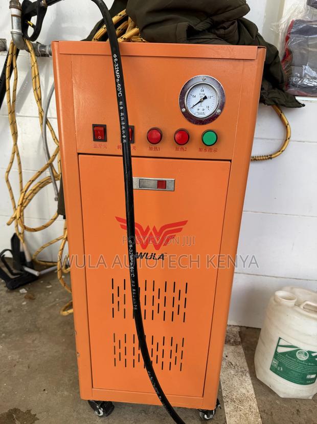 High Quality Two Guys Steaming Car Wash Machine Yellow