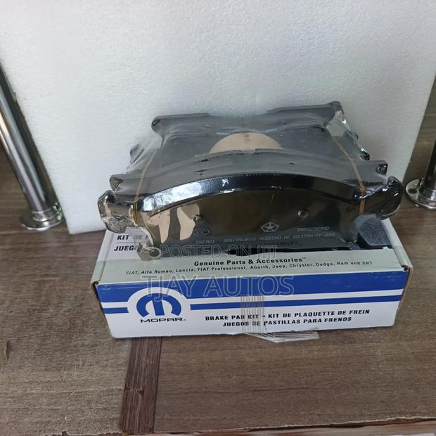 Brake Pads for Ac Jeep Grand Cherokee 3.0 CRD Front Genuine