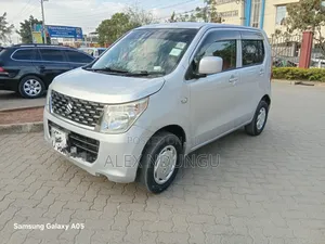 Suzuki Wagon R 2015 White