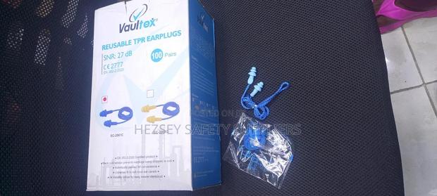 High Quality Ear Plugs - thumbnail 2