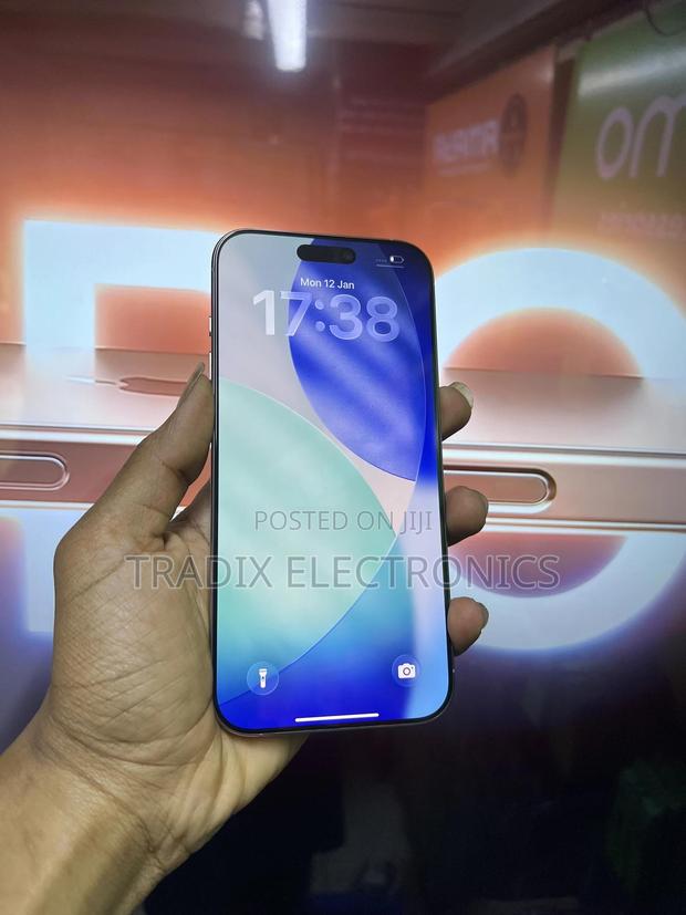 Apple iPhone 16 Pro Max 256 GB White - main view