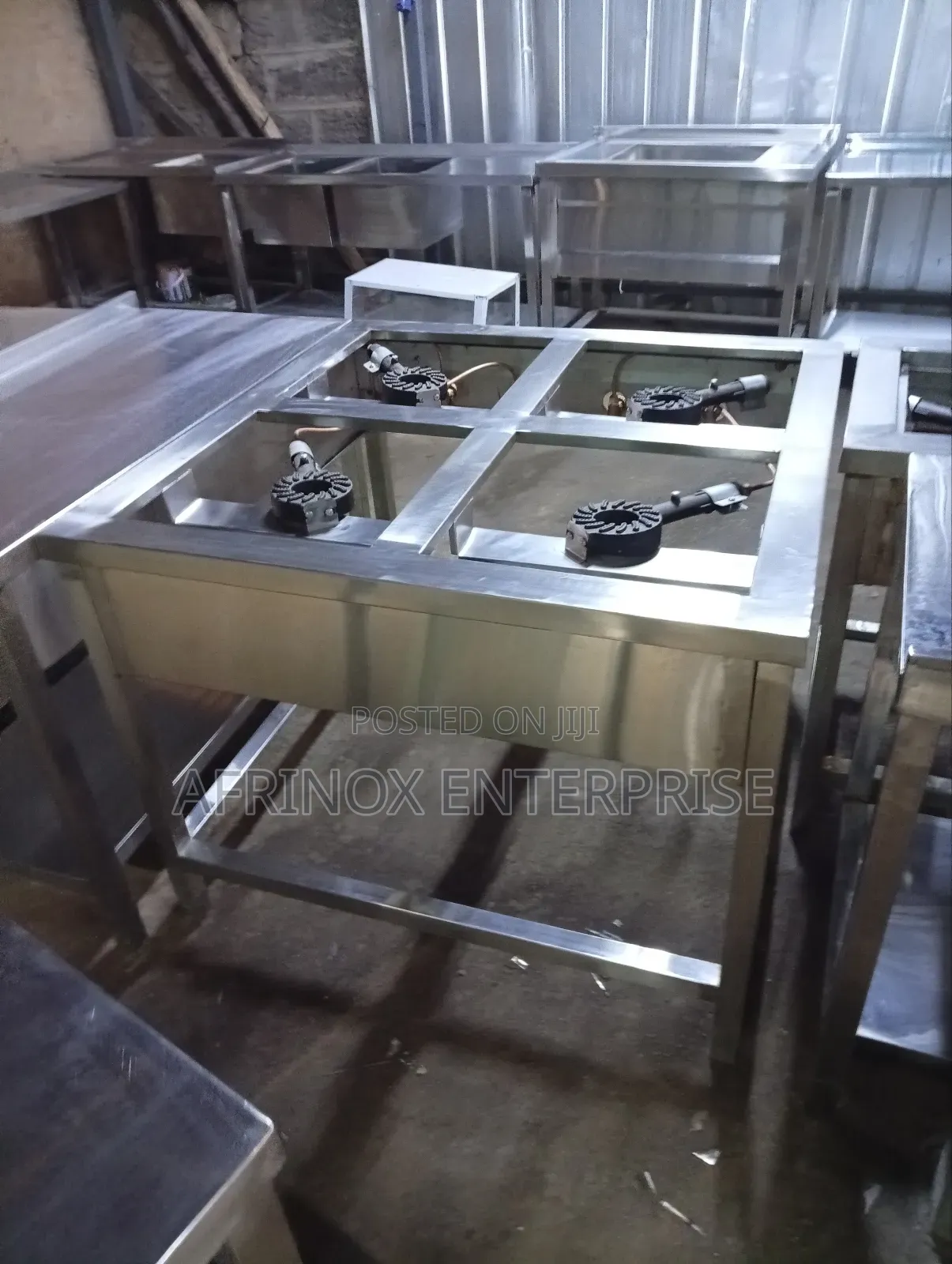 High Quality, 4 Burner Commercial Cooker With High Pressure Burners