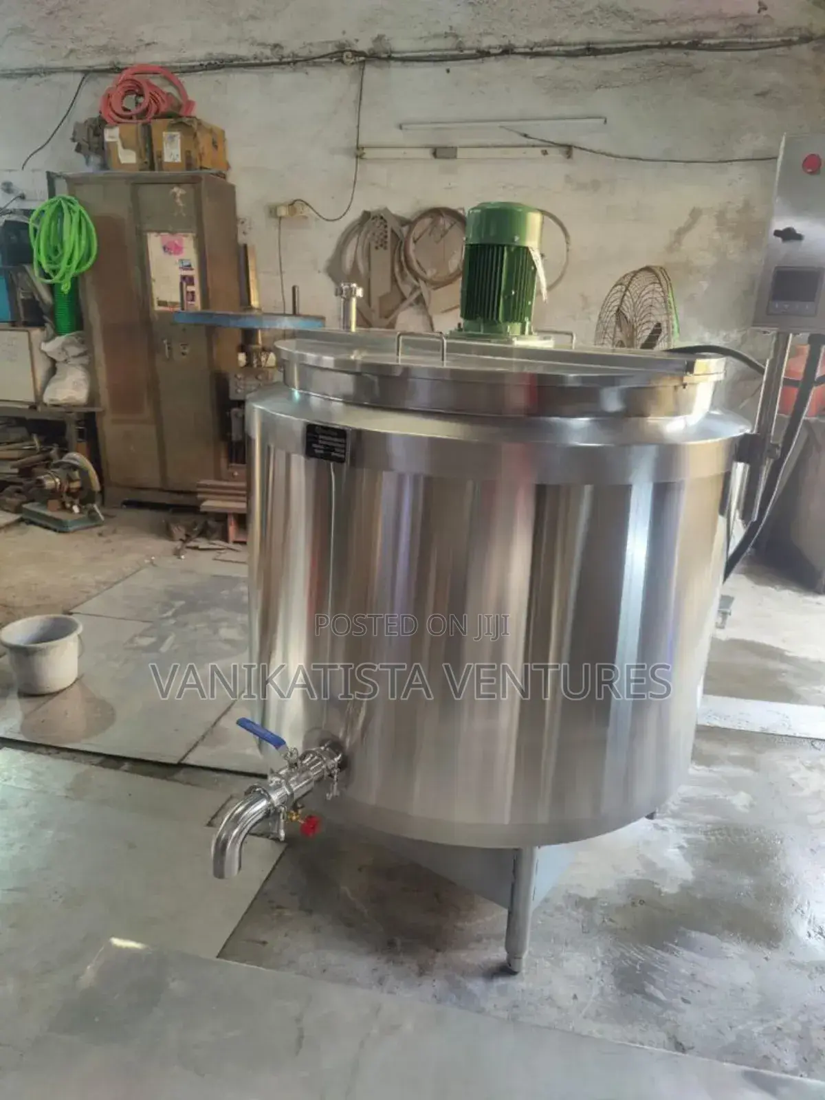 500ltrs Stainless Made Soap/ Liquid Detergent Mixing Electric Tank.