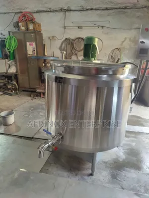 500ltrs Stainless Made Soap/ Liquid Detergent Mixing Electric Tank.