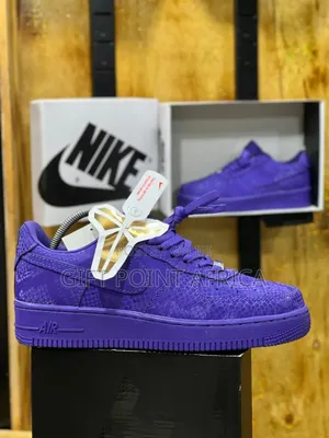 *Nike Airforce-1 × Kobe Bryant*