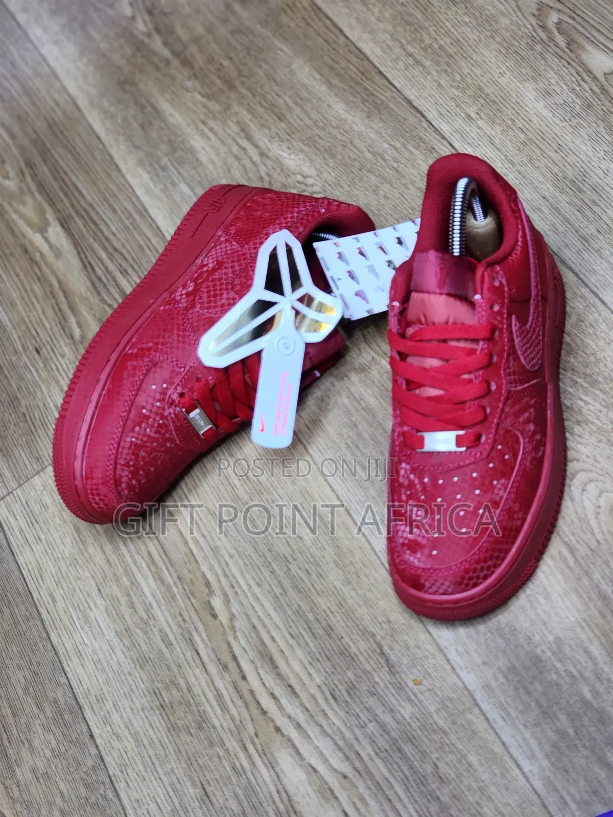 *Nike Airforce-1 × Kobe Bryant*