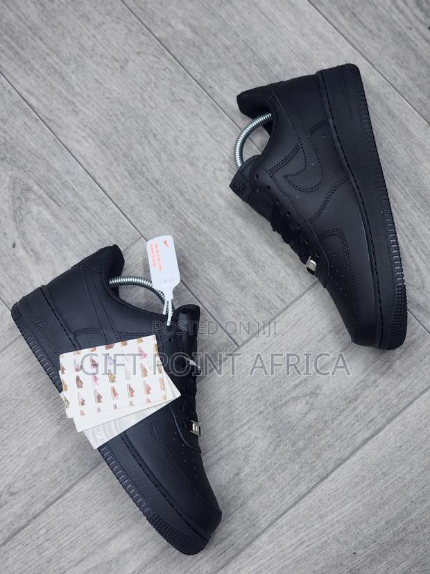 Black Original Nike Air Force 1 Sneakers