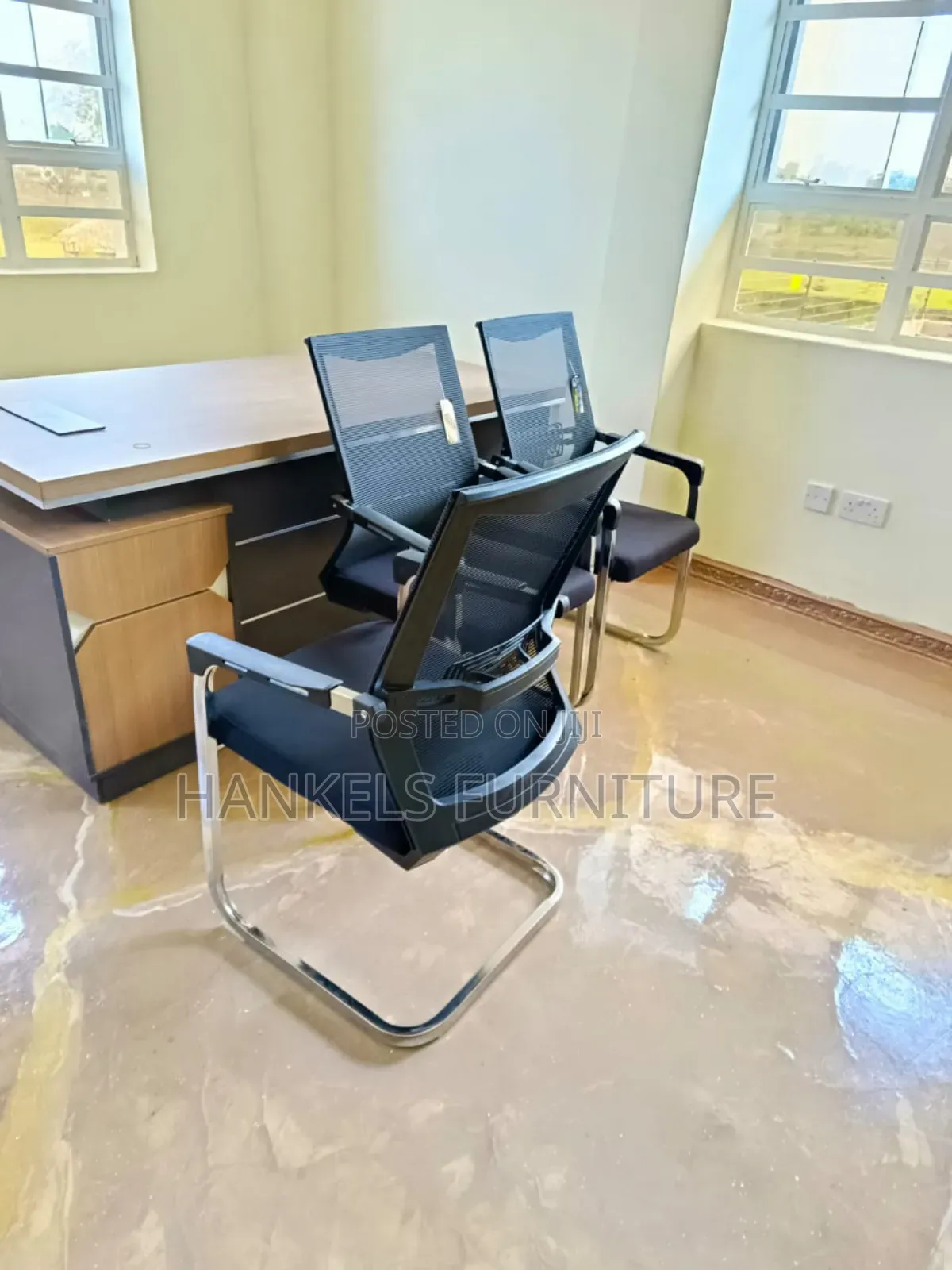 Modern Cantilever Office Chair