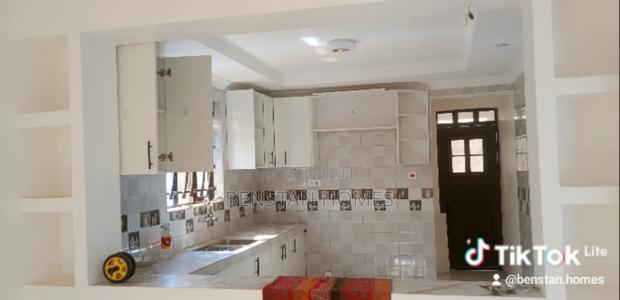 3bdrm Bungalow in St Linda, Kimbo for sale